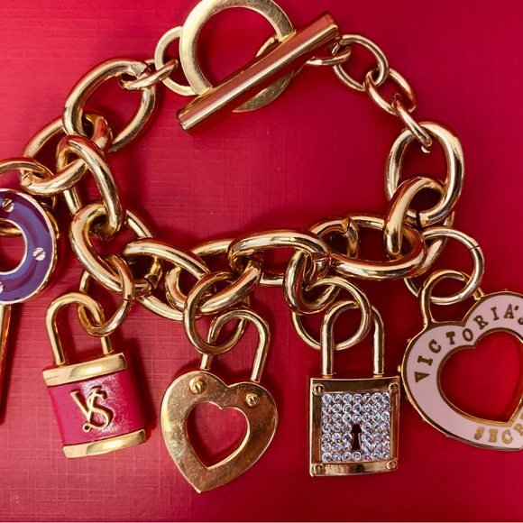 Victoria Secret Charm Bracelet - Picture 9 of 13